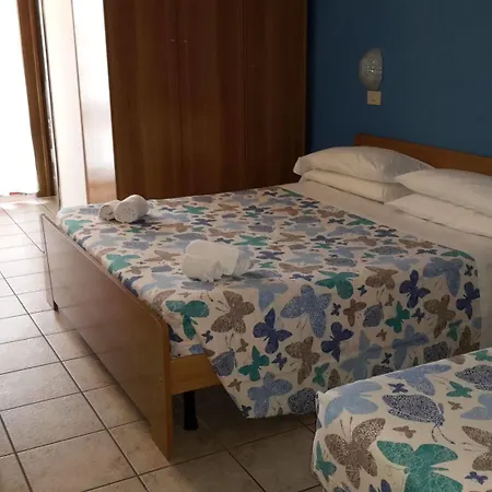 Papillon 2* San Polo dʼEnza in Caviano