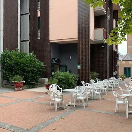 Hotel Papillon 2*