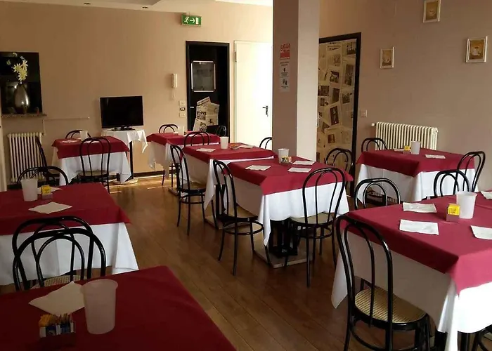 Papillon Hotel San Polo dʼEnza in Caviano