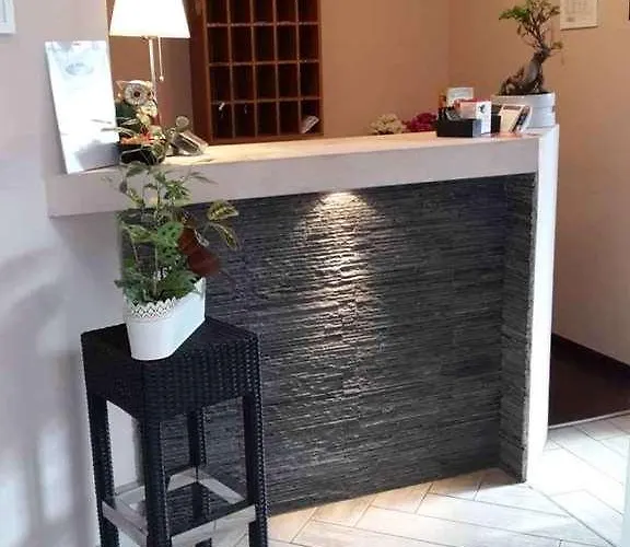 Hotel Papillon San Polo dʼEnza in Caviano