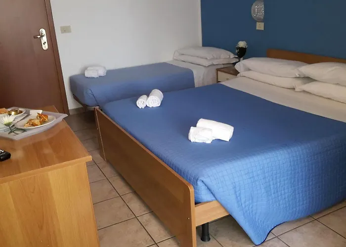 Hotel Papillon San Polo dʼEnza in Caviano